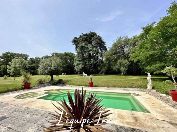 Image No.2-Propriété de 6 chambres à vendre à L'Isle-Jourdain