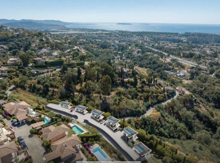 Image No.6-House for sale