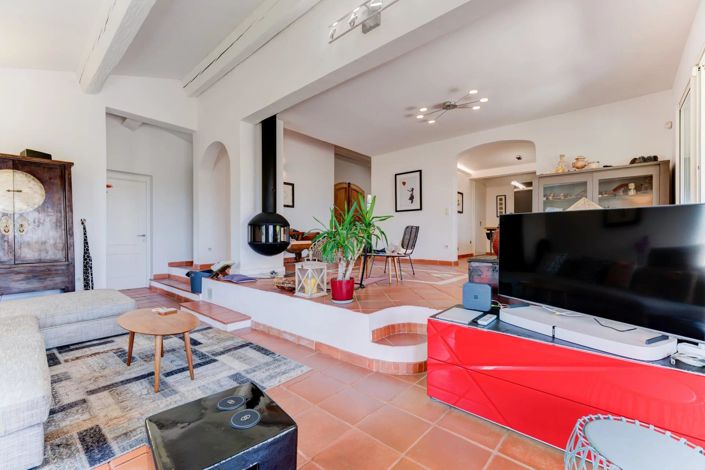 Image No.14-4 Bed House for sale