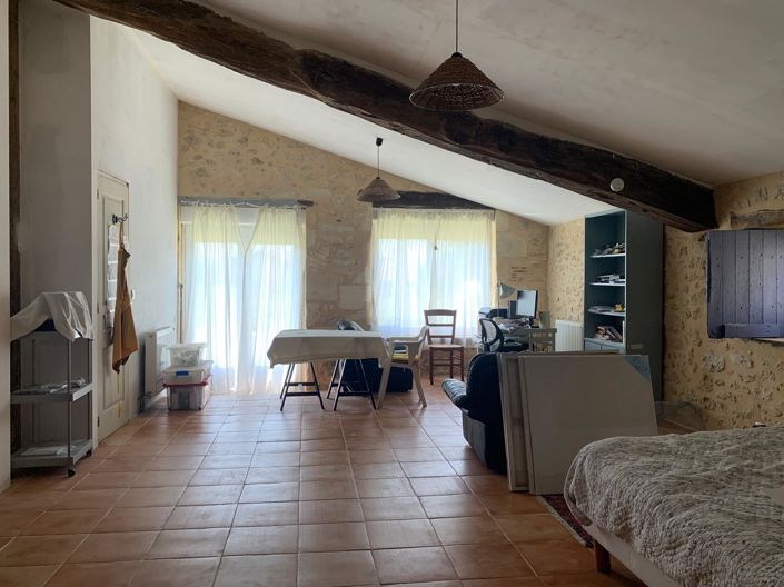 Image No.8-3 Bed House for sale