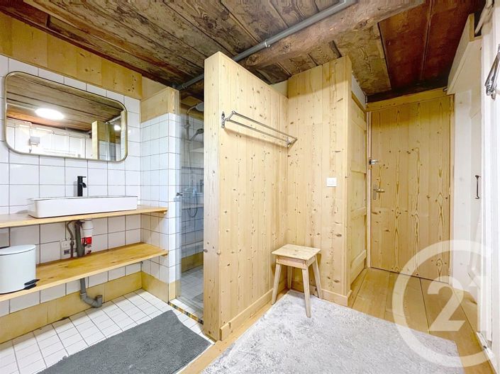 Image No.17-5 Bed House for sale