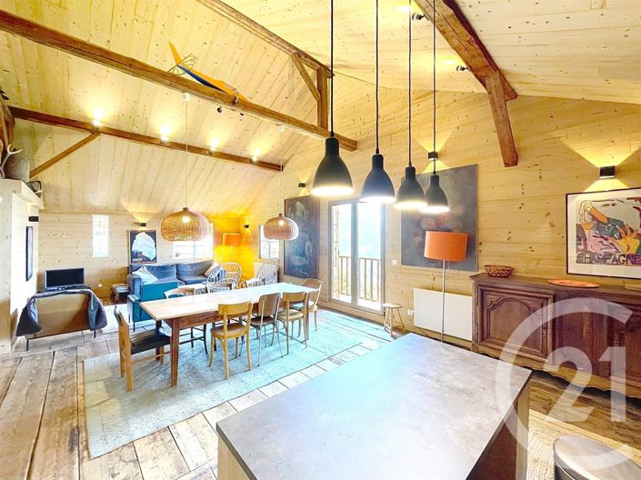 Image No.20-5 Bed House for sale