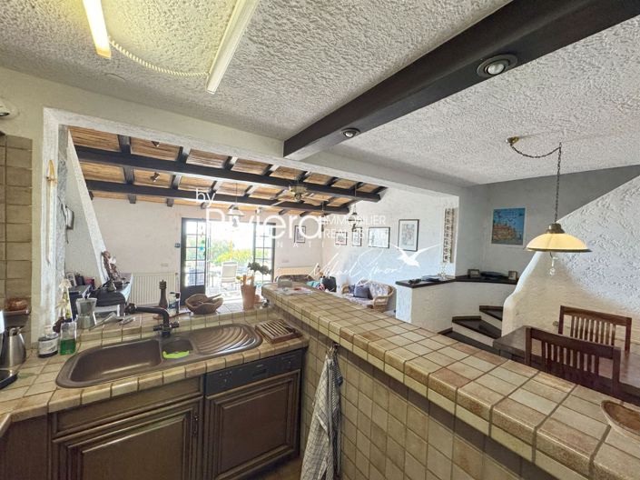 Image No.11-7 Bed House for sale