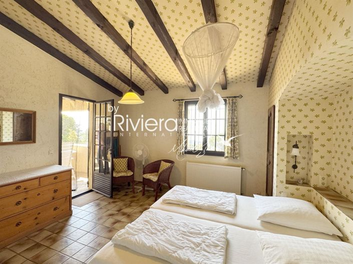 Image No.17-7 Bed House for sale