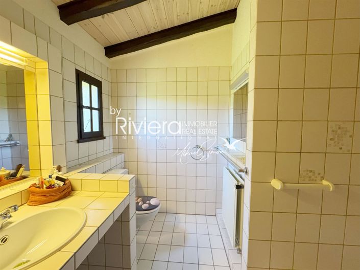 Image No.26-7 Bed House for sale