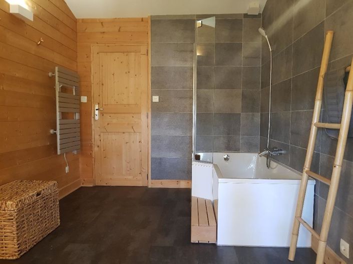 Image No.13-6 Bed House for sale