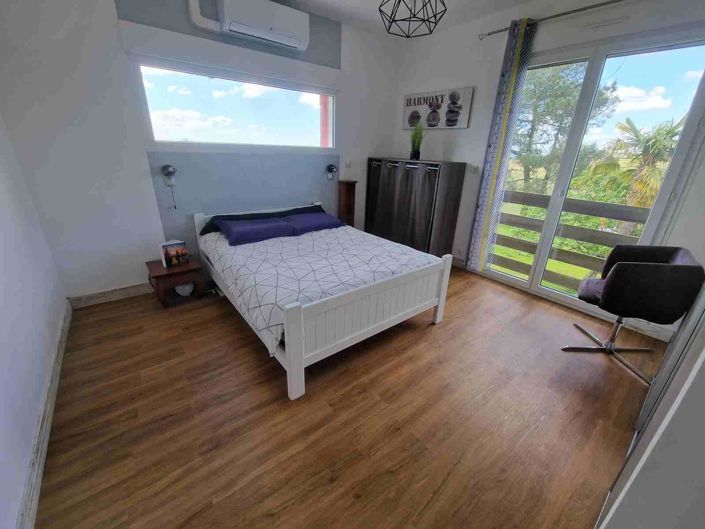 Image No.16-5 Bed House for sale