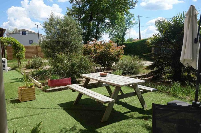 Image No.6-5 Bed House for sale