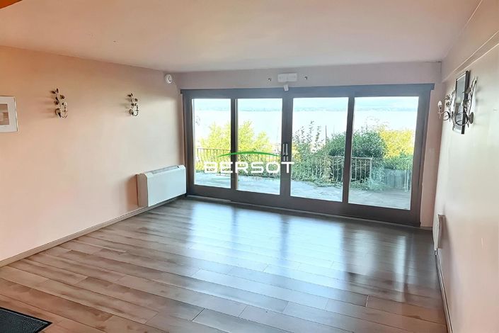 Image No.5-2 Bed House for sale