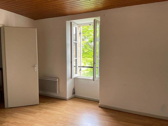 Image No.12-4 Bed House for sale