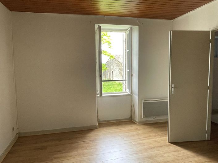 Image No.15-4 Bed House for sale