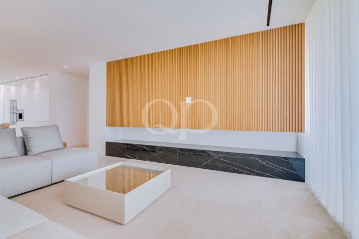 Image No.26-2 Bed House for sale