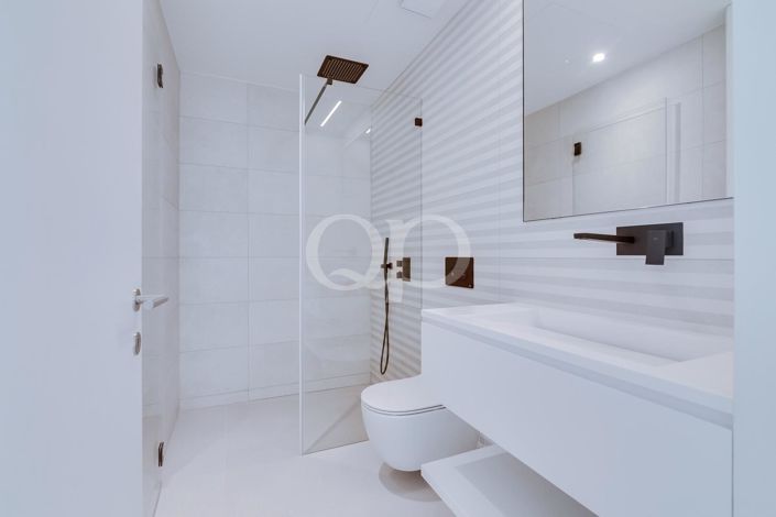 Image No.36-2 Bed House for sale