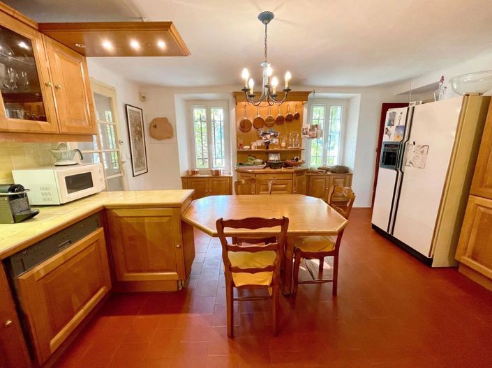 Image No.10-4 Bed House for sale