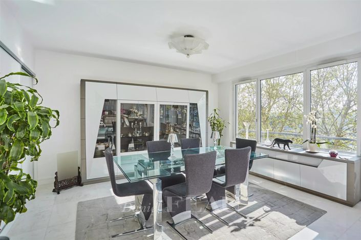 Image No.19-3 Bed Apartment for sale