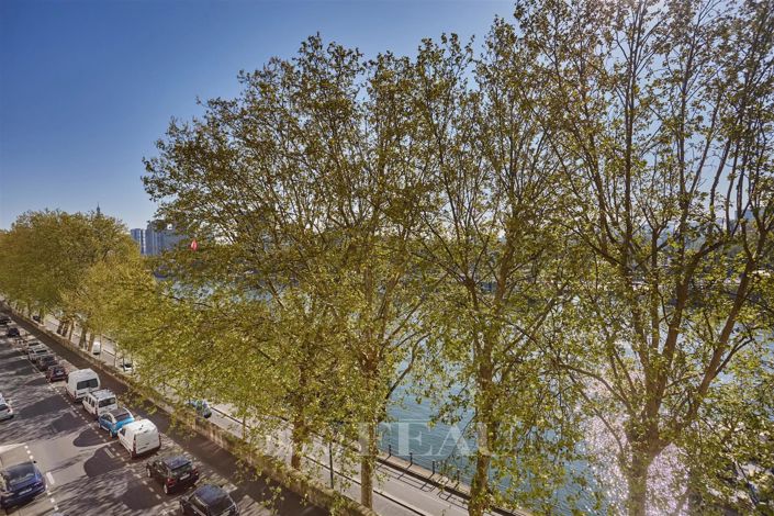 Image No.24-3 Bed Apartment for sale