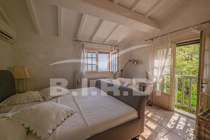 Image No.13-5 Bed House for sale