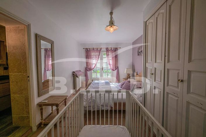Image No.14-5 Bed House for sale