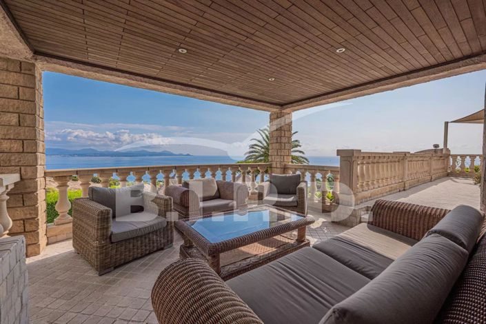 Image No.2-5 Bed House for sale