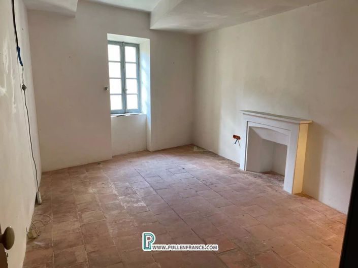 Image No.6-House for sale