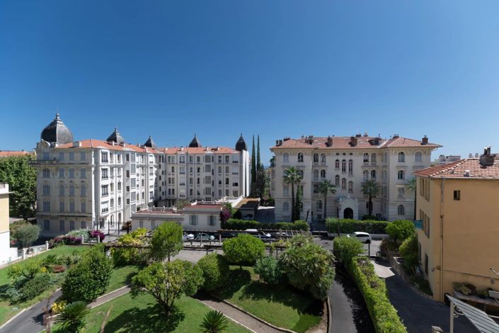 Image No.1-Appartement de 2 chambres à vendre à Nice