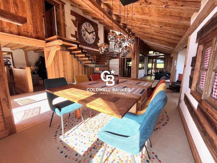 Image No.1-6 Bed House for sale