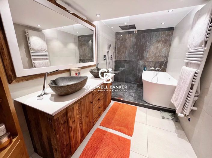 Image No.11-6 Bed Apartment for sale