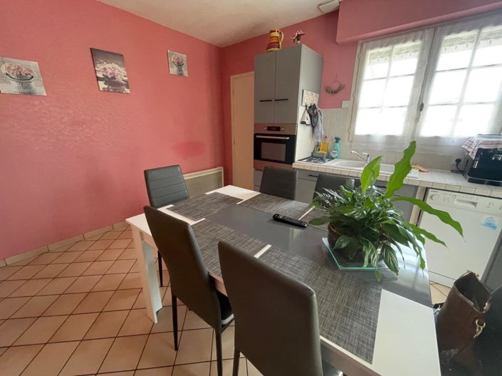 Image No.3-3 Bed House for sale