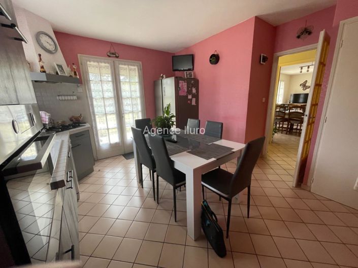 Image No.4-3 Bed House for sale