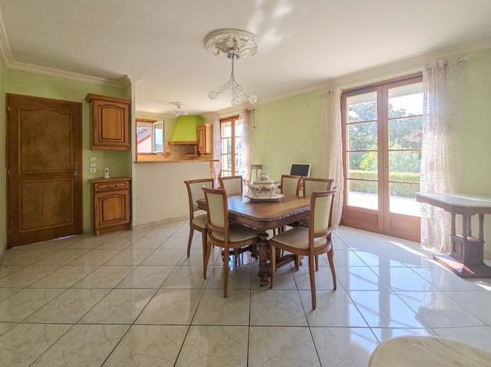 Image No.5-4 Bed House for sale