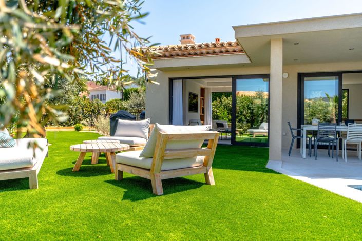 Image No.13-3 Bed House for sale