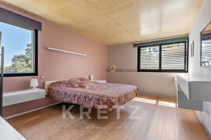 Image No.11-4 Bed House for sale