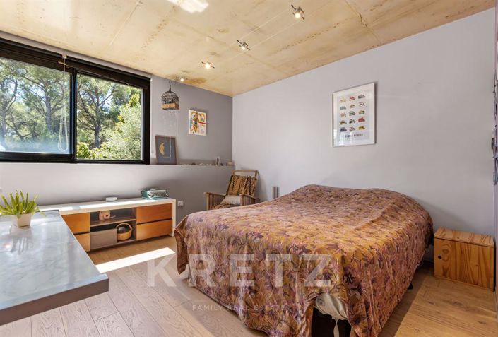 Image No.13-4 Bed House for sale