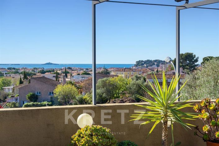 Image No.18-4 Bed House for sale