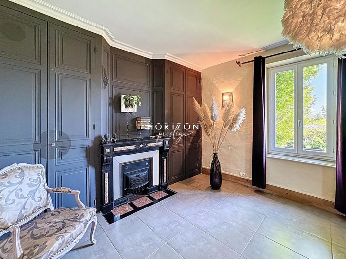 Image No.3-4 Bed House for sale