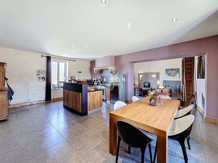 Image No.8-4 Bed House for sale