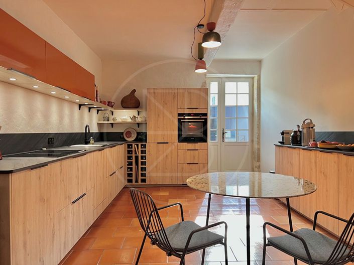 Image No.11-5 Bed House for sale