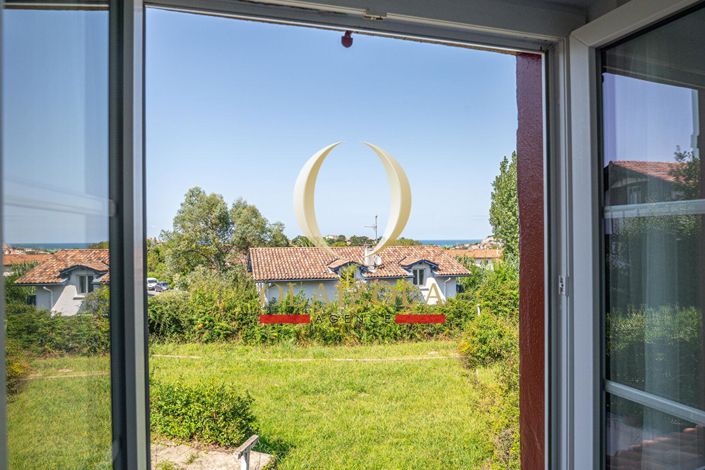 Image No.10-3 Bed Apartment for sale