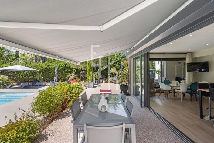 Image No.17-4 Bed House for sale