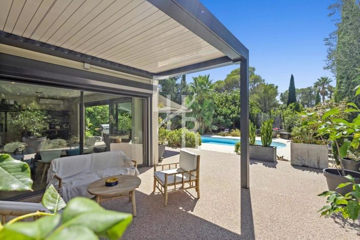 Image No.21-4 Bed House for sale