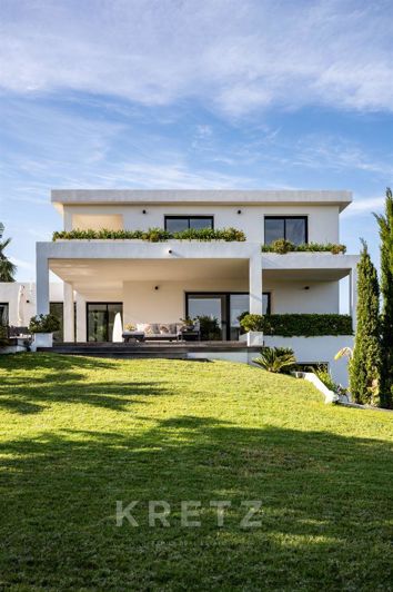 Image No.20-6 Bed House for sale