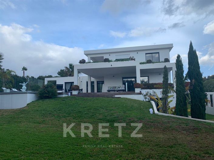 Image No.22-6 Bed House for sale