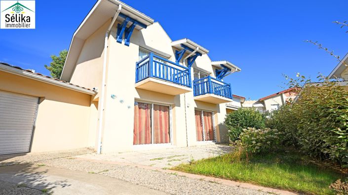 Image No.1-4 Bed House for sale