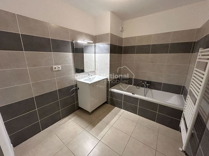 Image No.10-Appartement de 2 chambres à vendre à Le Thor