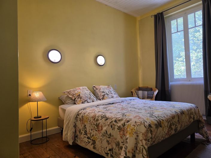 Image No.17-5 Bed House for sale