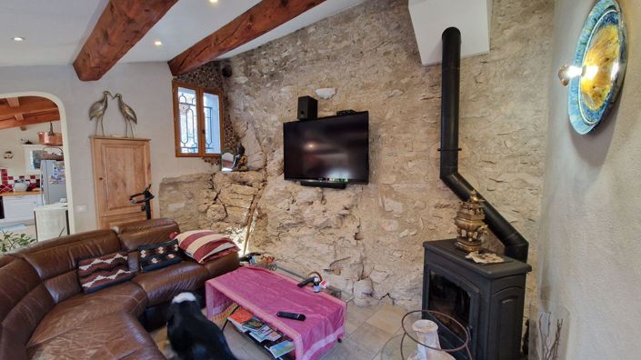 Image No.6-2 Bed House for sale