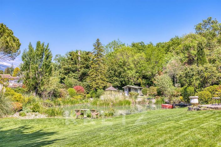 Image No.17-6 Bed House for sale