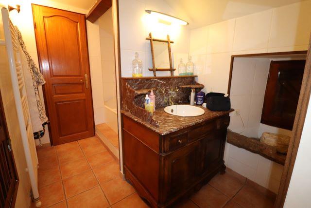 Image No.12-4 Bed House for sale