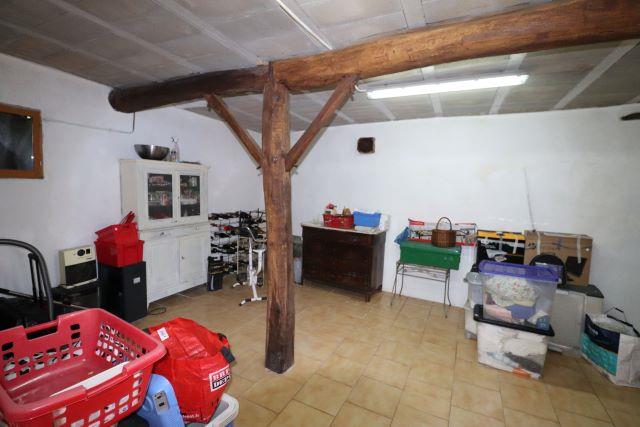 Image No.27-4 Bed House for sale