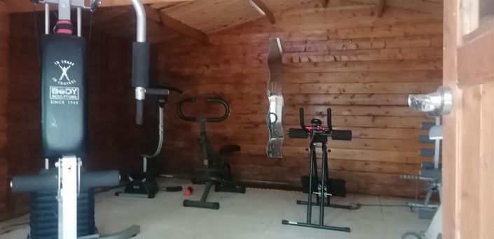 Image No.20-5 Bed House for sale